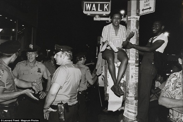 Ảnh chụp cảnh sát New York trong lúc làm nhiệm vụ trên phố năm 1979