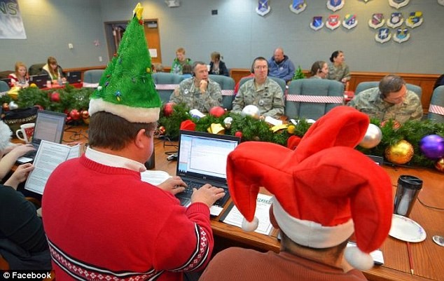 Hơn 2 triệu người đã truy cập trang web của NORAD trong đêm Giáng sinh để theo dõi hành trình của ông già Noel