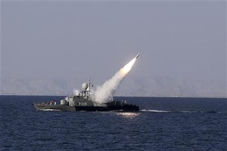 Ảnh Iran bắn thử tên lửa trong cuộc tập trận Velayat 90