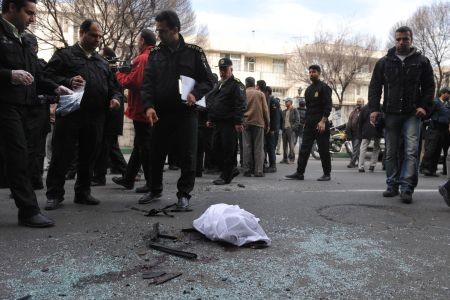 Hiện trường vụ nổ sát hại nhà khoa học hạt nhân Mostafa Ahmadi Roshan ngày 11/1