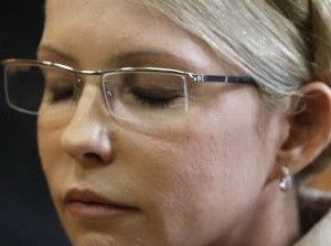 Cựu Thủ tướng Ukraina Yulia Tymoshenko cho biết bà này đã bị choáng sau khi uống một số loại thuốc