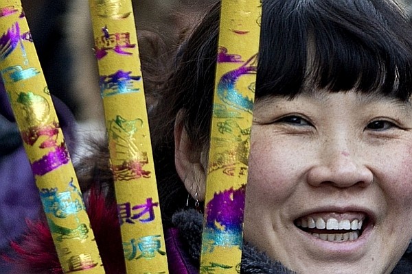 Nụ cười mùa xuân của một phụ nữ Bắc Kinh, Trung Quốc