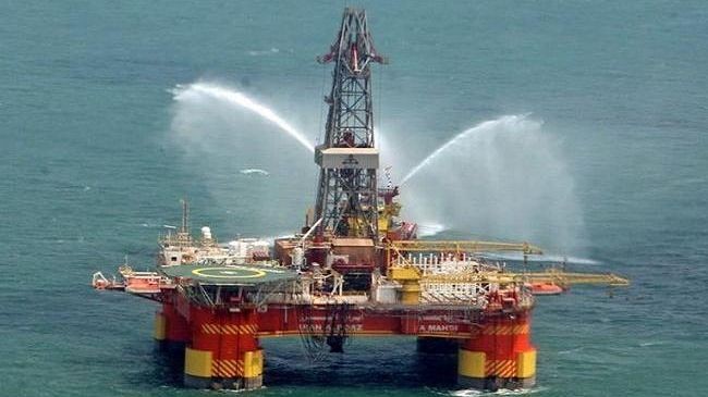 Dàn khoan dầu trên biển Caspian của Iran. Ảnh Press TV