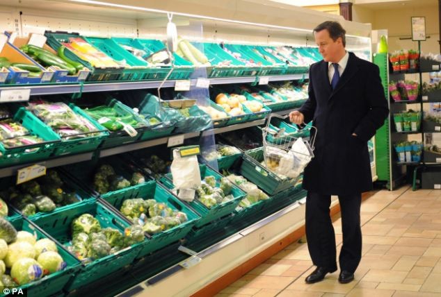 Thủ tướng Anh tại gian hàng rau xanh
