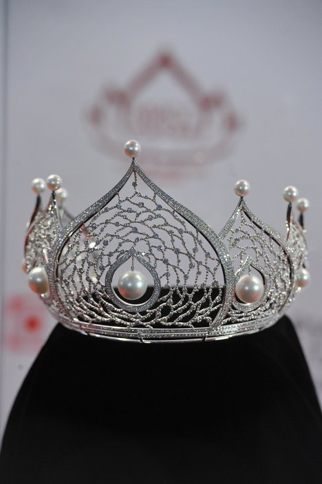 Người dành danh hiệu hoa hậu sẽ nhận được giải thưởng chính là chiếc vương miện độc đáo trị giá 1 triệu USD