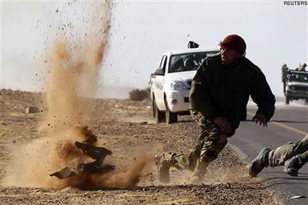 Chiến tranh có nguy cơ đem lại những tổn hại nặng nề ngoài cả lãnh thổ của Iran. ảnh Reuters