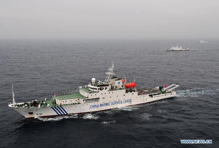 Tàu tuần tra "Haijian 46", "Haijian 51", "Haijian 15" và "Haijian 17" tham gia một cuộc diễn tập phối hợp tác với máy bay trực thăng "Haijian B-7115" tại biển Hoa Đông hôm 17/3.