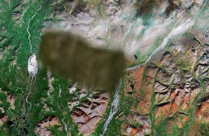 1. Địa điểm bí ẩn ở Nga: Điểm mờ trong bức ảnh này chưa được đặt tên thuộc khu vực Chukotka (Nga). Theo một số suy đoán, đây có thể là một trung tâm điều khiển tên lửa bí mật của Nga.