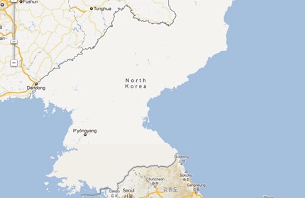 11. Khi xem bản đồ vệ tinh của Triều Tiên, người ta có thể nhìn thấy các tòa nhà và các công trình khác, nhưng thể biết được tên của chúng hay tên đường phố. Trên bản đồ vệ tinh, đất nước Triều Tiên hiện lên toàn màu trắng.