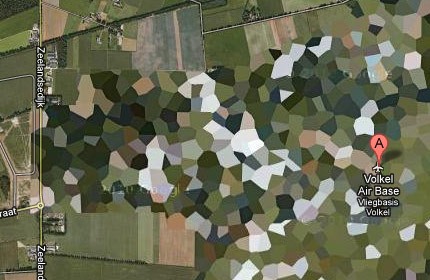 3. Google cũng không thể cho thấy hình ảnh rõ nét của căn cứ không quân Volkel thuộc Không quân Hoàng gia Hà Lan. Theo một số nguồn tin, từ đầu những năm 1960, các vũ khí hạt nhân của Không quân Mỹ đã được lưu trữ tại đây.