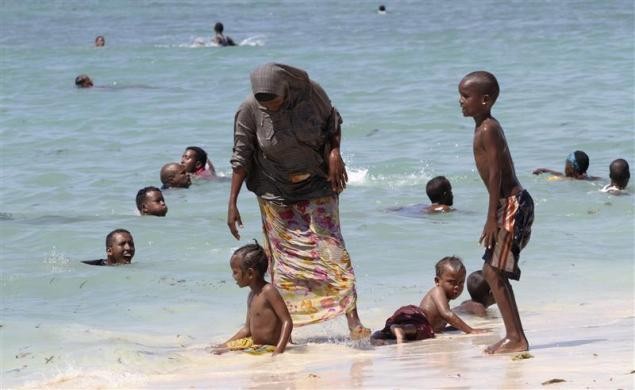 Bãi biển Lido, thuộc Ấn Độ Dương, ở phía bắc thủ đô Mogadishu, Somalia.