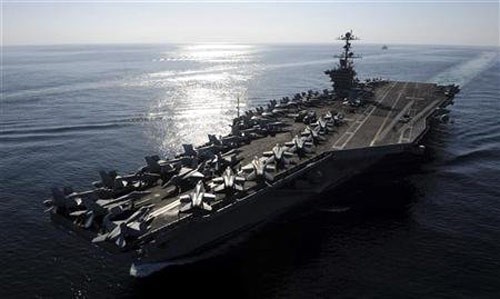 Hoa Kỳ đã điều tàu sân bay USS John C. Stennis dẫn đầu lực lượng hải quân Mỹ làm nhiệm vụ trong vùng biển quốc tế bên ngoài Vùng Vịnh, bất chấp những cảnh báo mạnh mẽ từ phía Iran