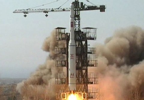 Tên lửa Unha-2 được Triều Tiên phóng năm 2009