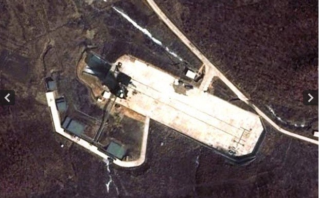 Bệ phóng tên lửa của Triều Tiên tại Tongchang-ri, tỉnh Bắc Pyongan được chụp ngày 28/3/2012.