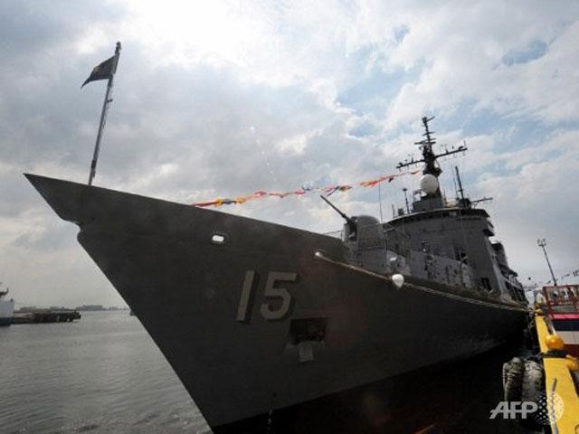 Tàu tuần tra lớp Hamilton Gregorio del Pilar của Hải quân Philippines tại cảng Manila ngày 14/12/2011. Ảnh AFP.