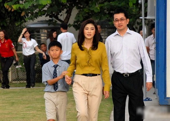 Nữ thủ tướng Thái Lan: Đẹp cả trên chính trường lẫn đời thường ...