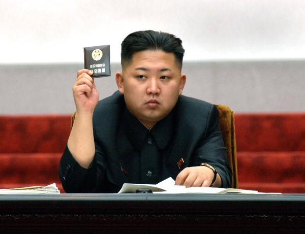 Nhà lãnh đạo Triều Tiên Kim Jong-un tại phiên họp lần thứ 2 của Hội đồng Nhân dân tối cao khóa 12