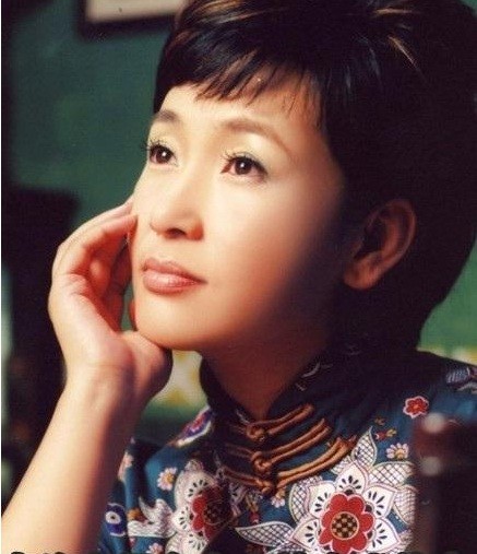 Zhang Weijie - nữ phát thanh viên truyền hình Đại Liên nổi tiếng về sắc đẹp.