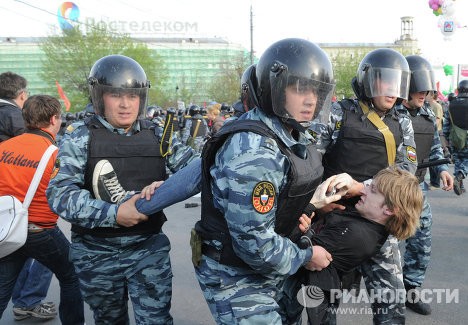 Người biểu tình quá khích bị bắt giữ tại Moscow ngày 6/5