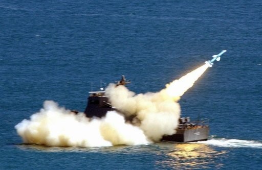 Quân đội Đài Loan phóng tên lửa Hsiungfeng trong một cuộc tập trận thường niên diễn ra năm 2003. Ảnh AFP