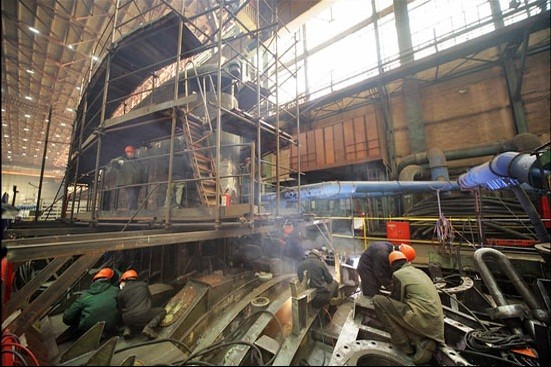 Zvezdochka đã xây dựng 3 xưởng chuyên dụng để tháo dỡ và cắt vỏ tàu ngầm.