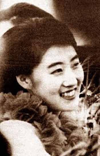 Bà Ko Yong-hui khi còn trẻ.