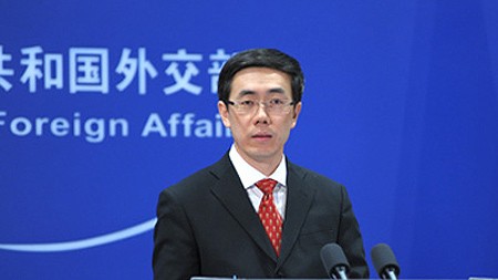 Người phát ngôn Bộ Ngoại giao Trung Quốc Lưu Vi Dân.