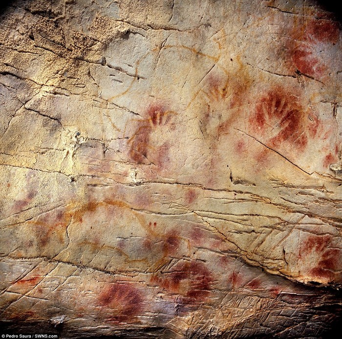 Đây được coi là những tác phẩm nghệ thuật trong hang động lâu đời nhất tại châu Âu từng được biết tới.