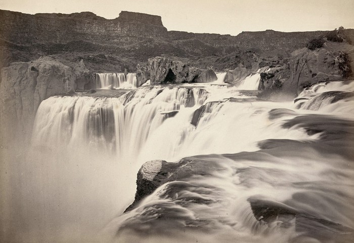 Thác Shoshone trên sông Snake, Idaho năm 1874.