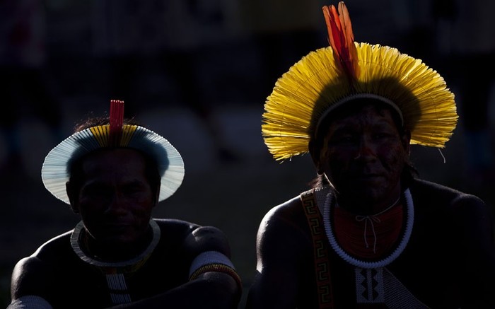 Đàn ông bộ tộc Kayapo.