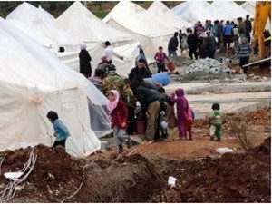 Bạo loạn ở Syria đã khiến nhiều người dân vượt biên sang tỵ nạn tại Thổ Nhĩ Kỳ (Nguồn: AP)
