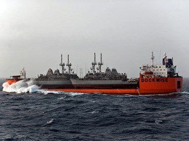 Một con tàu vận tải tham gia một hoạt động với Hạm đội 5 của Hải quân Mỹ ngày 23/6.