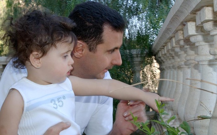 Tổng thống Assad và con gái.
