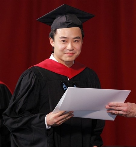Bạc Qua Qua trong lễ tốt nghiệp tại đại học Harvarrd