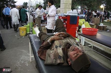 Các bệnh viện ở Ahar đều trở nên quá tải sau động đất.