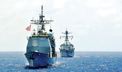 Chiến hạm tên lửa USS Cowpens (CG-63), tàu khu trục USS Sampson trong nỗ lực khẳng định vị thế ở biển Đông của hải quân Mỹ.