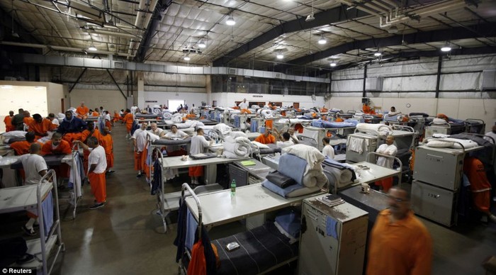Richard J. Donovan Correctional Facility là một trong những nhà tù bị quá tải nhiều nhất ở Mỹ.