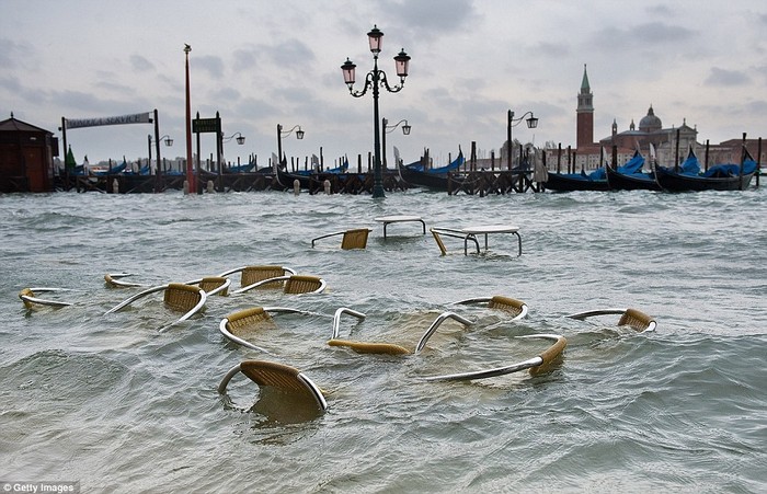 Tình trạng ngập lụt tại lưu vực sông St Mark của Venice.