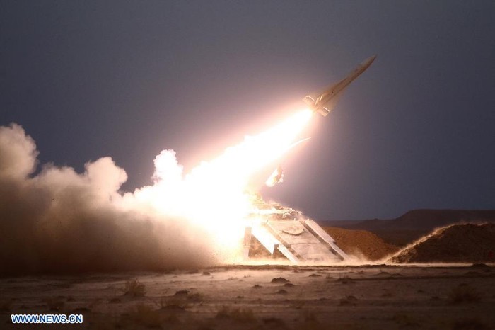 Tên lửa đất đối không được phóng trong khuôn khổ cuộc tập trận Velayat-4 hôm 13/11.