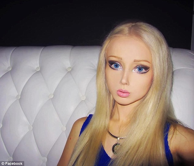 Một trong số bức ảnh "Người Barbie" của Lukyanova.