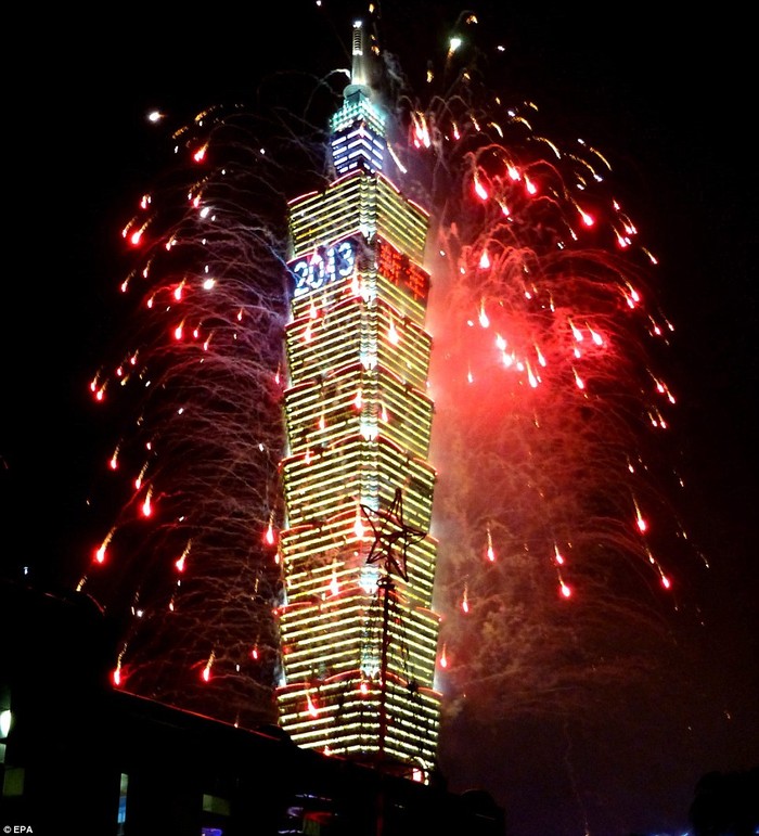 Tòa nhà 101 tầng Taipei ở Đài Bắc, Đài Loan.
