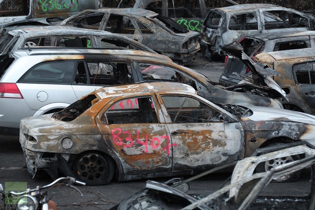 Gần 1.200 chiếc xe đã bị đốt cháy tại Pháp trong đêm 1.1.