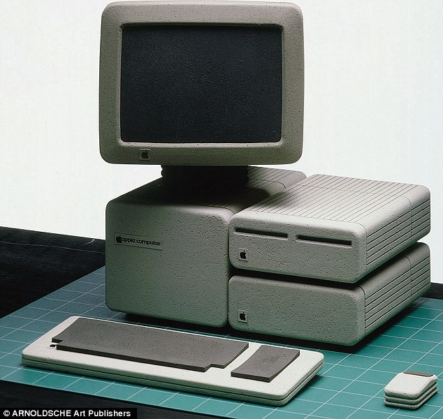 Nguyên mẫu của những chiếc MacBook trong những năm 1980.