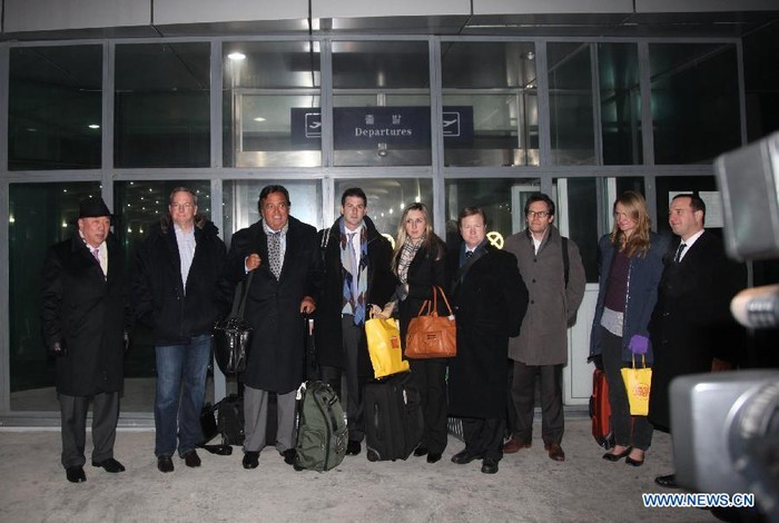 Phái đoàn Google của Mỹ do cựu Thống đốc bang New Mexico Bill Richardson dẫn đầu tại sân bay Bình Nhưỡng.