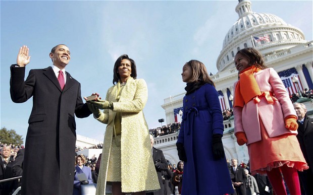 Ông Barack Obama tuyên thệ khi trở thành vị Tổng thống Mỹ thứ 44 tại Washington D.C ngày 20/1/2009.