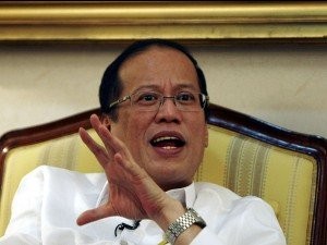 Tổng thống Aquino ủng hộ hợp tác thăm dò dầu khí giữa các công ty của Philippines với CNOOC với điều kiện "Trung Quốc phải tuân thủ luật pháp Philippines".
