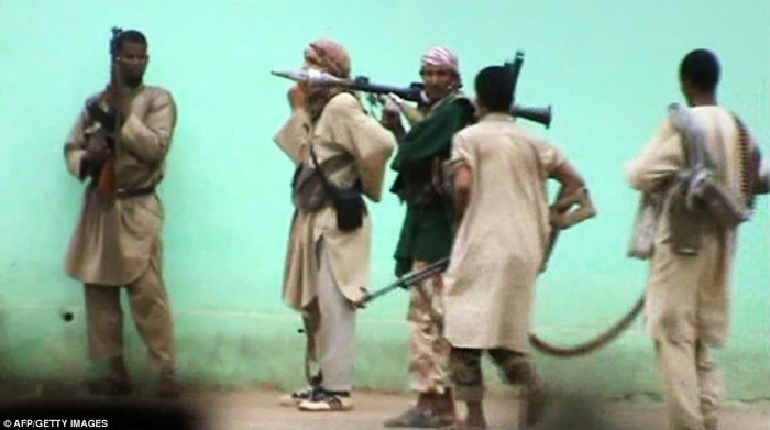 Những kẻ bắt cóc tuyên bố thực hiện vụ tấn công để trả đũa hành động can thiệp quân sự vào Mali của quân đội Pháp.