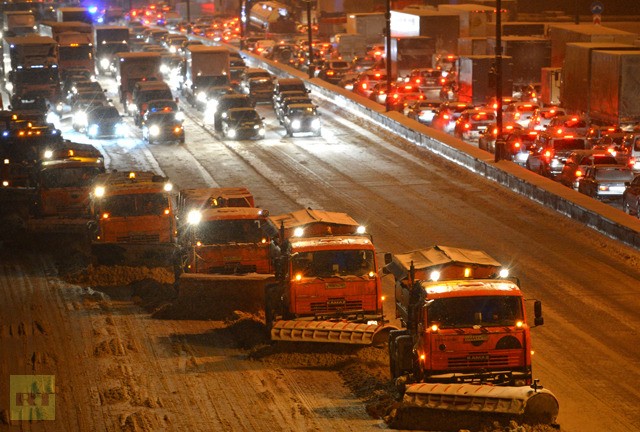Cảnh ùn tắc giao thông tại Moscow do bão tuyết hôm 18/1.