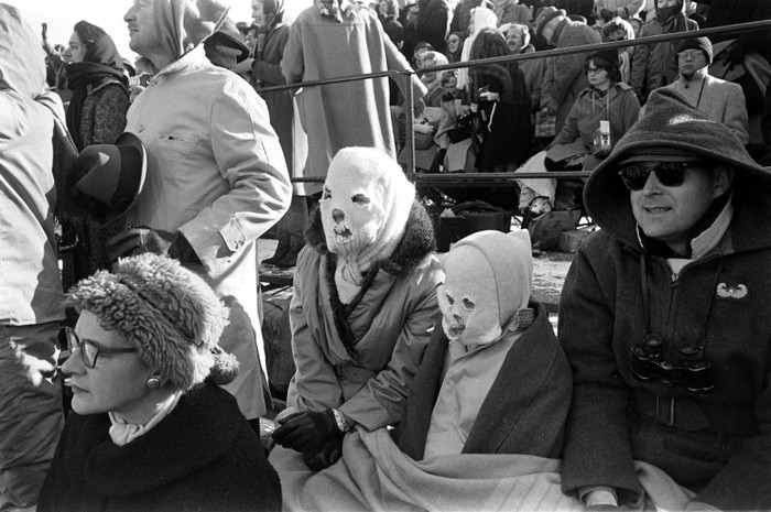 Đám đông dân chúng tại lễ nhậm chức của Tổng thống Kennedy năm 1961.