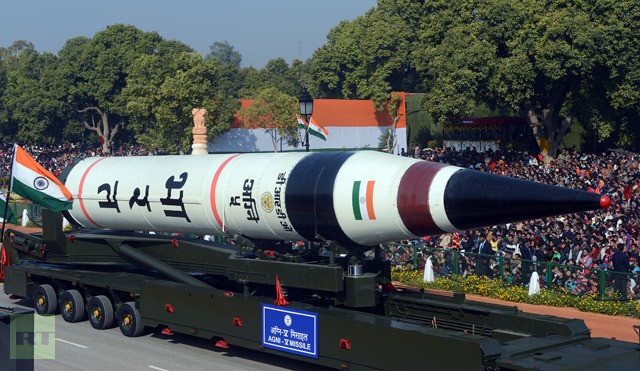 Tên lửa Agni V trong lễ diễu hành hôm 26/1 tại Ấn Độ.